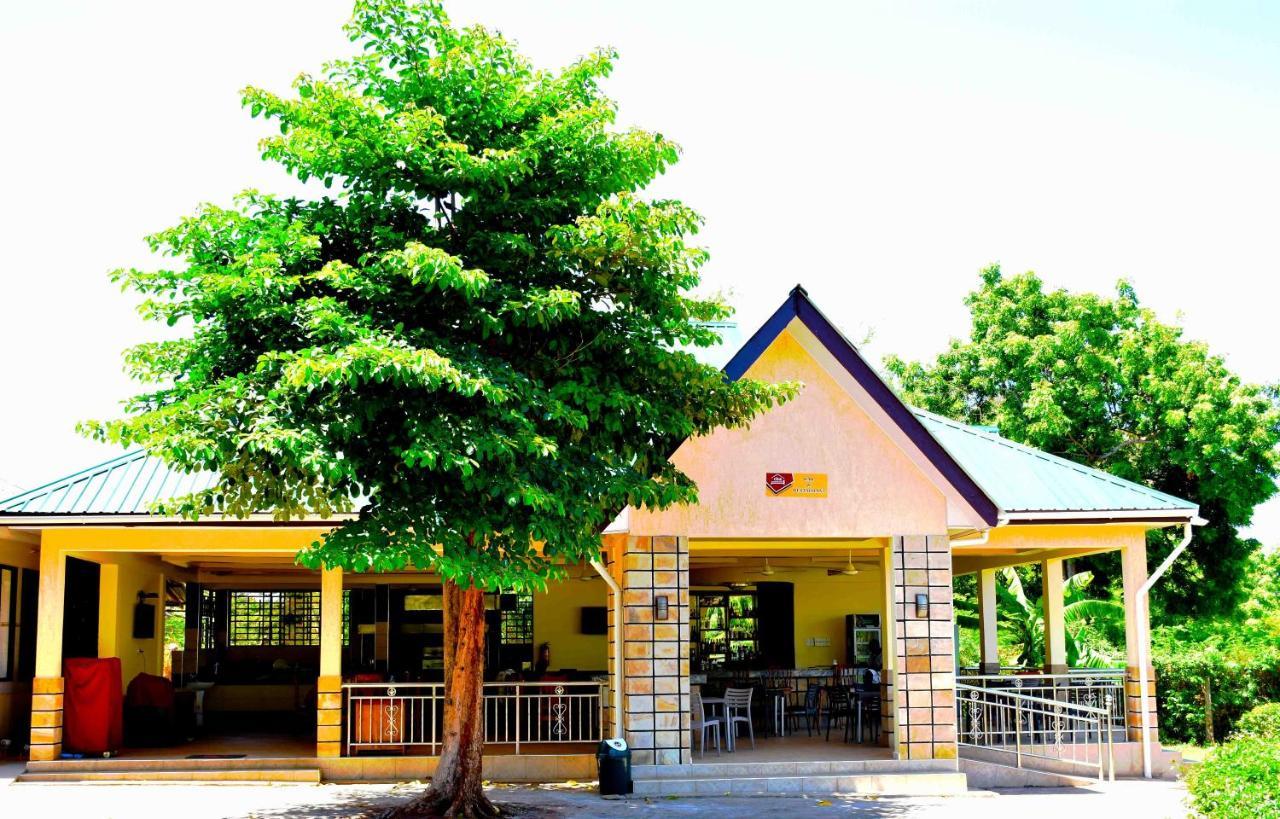 Cba Hotel Tanga Exterior foto
